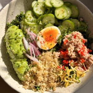 healthy and easy tuna salad bowl